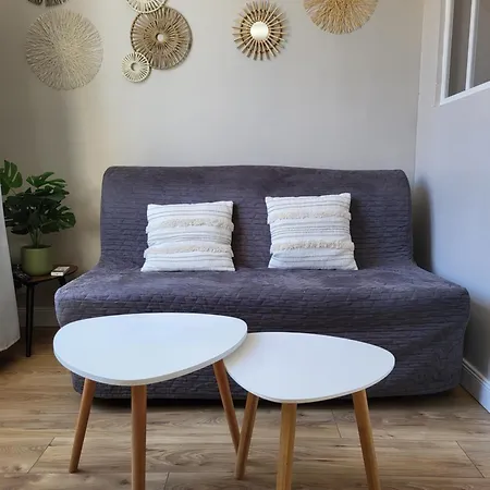 Appartement Place Puget - Centre Ancien Proche Gare Et Depart Corse - Ac Toulon